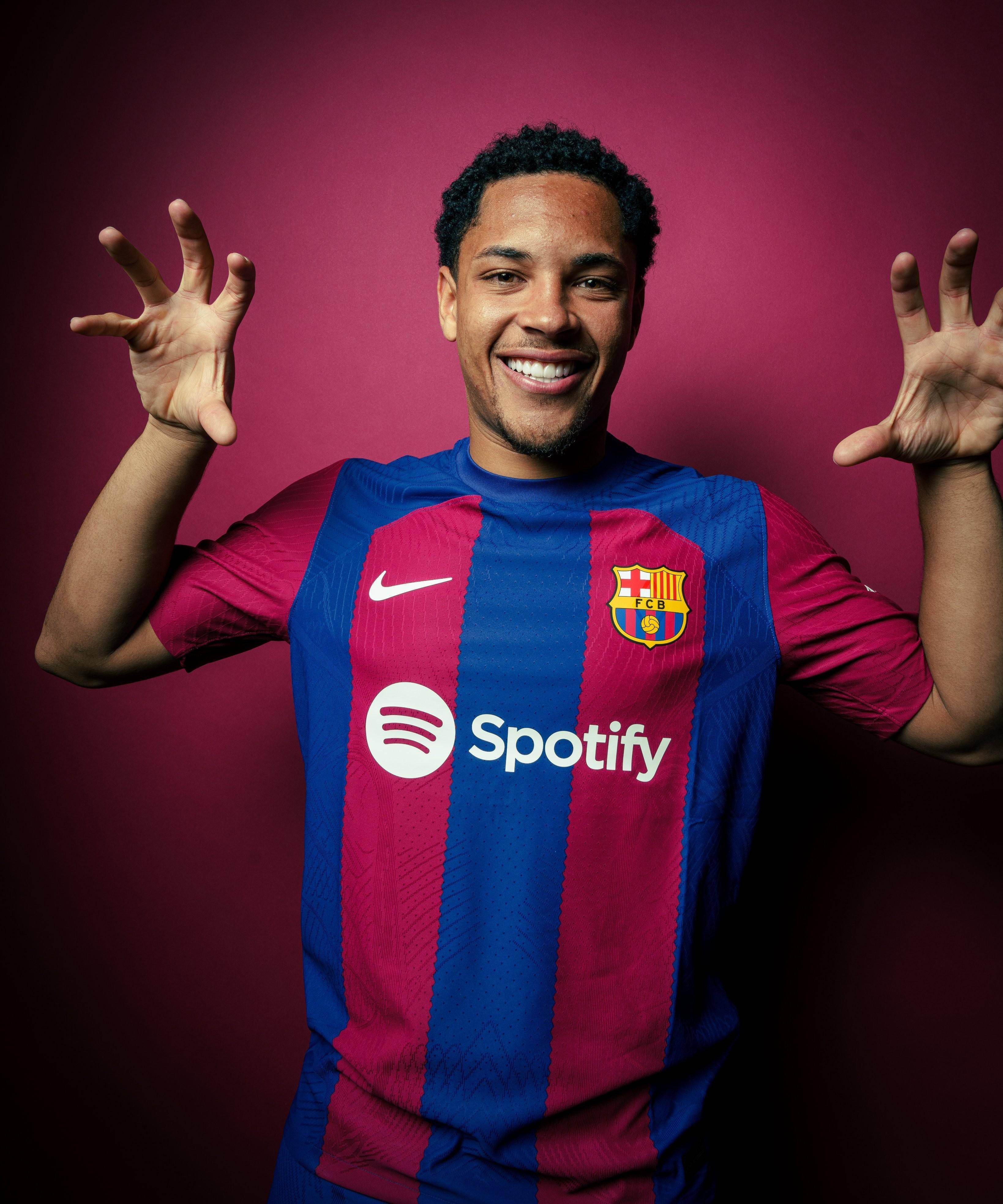 半岛娱乐-关于意大利杯国际比赛日走向成谜；上海海港复出首秀；赛场秩序良好；训练强度明显提升的信息