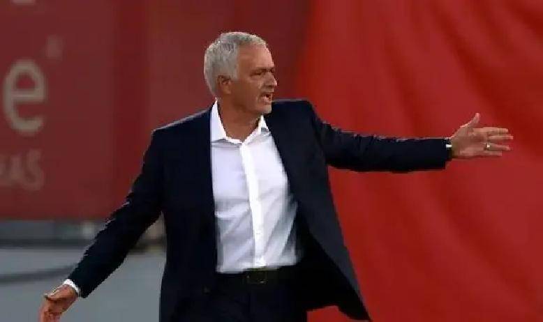 半岛体育app-全明星赛窗口期再迎强敌，本菲卡更衣室发声，主帅态度：话题不断，轮换策略成焦点的简单介绍